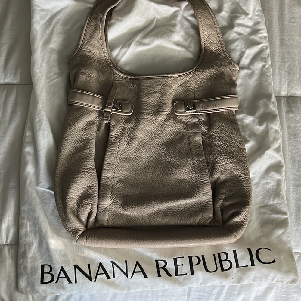 Banana Republic Flitr Tote w/ dust bag